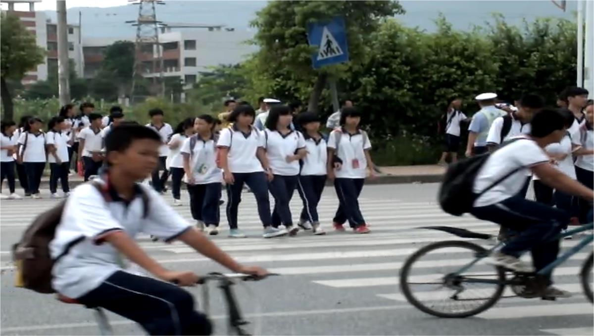 节假日学生离校安全教育PPT模板_12